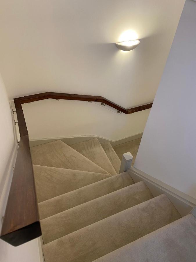 Inverness Great Glen Town House, 5 Minute Drive From Town Centre Екстер'єр фото