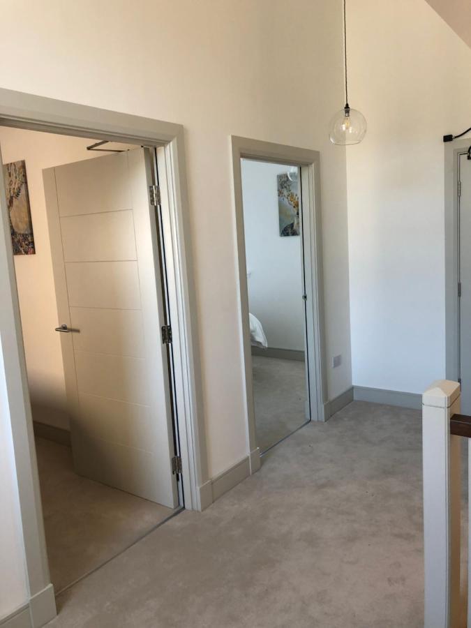 Inverness Great Glen Town House, 5 Minute Drive From Town Centre Екстер'єр фото