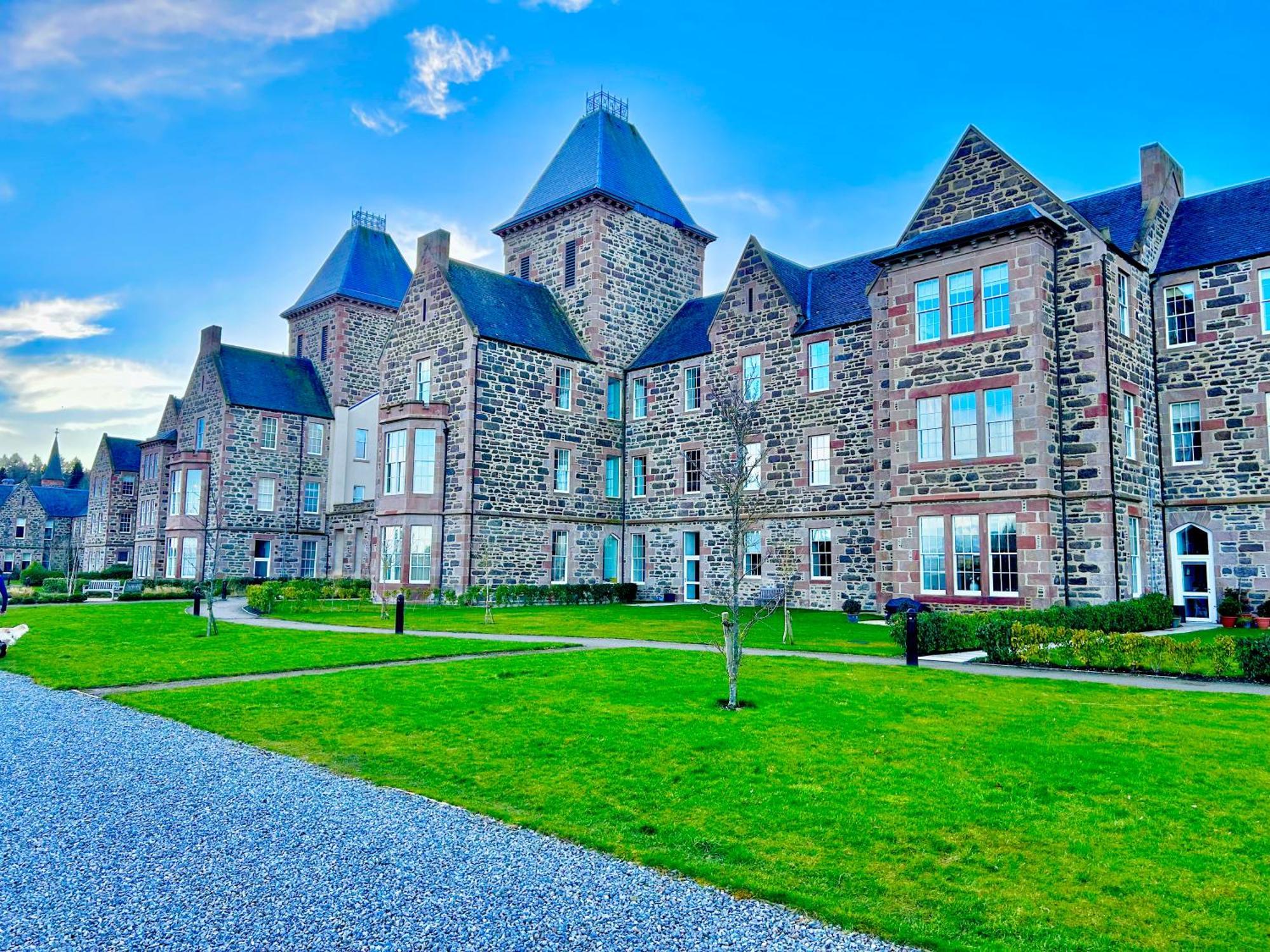 Inverness Great Glen Town House, 5 Minute Drive From Town Centre Екстер'єр фото