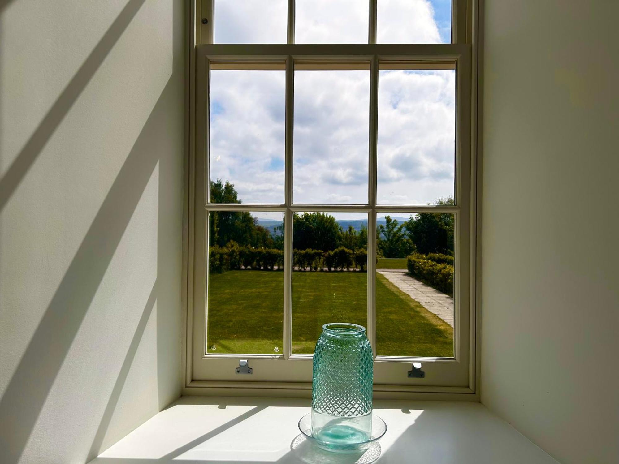 Inverness Great Glen Town House, 5 Minute Drive From Town Centre Екстер'єр фото