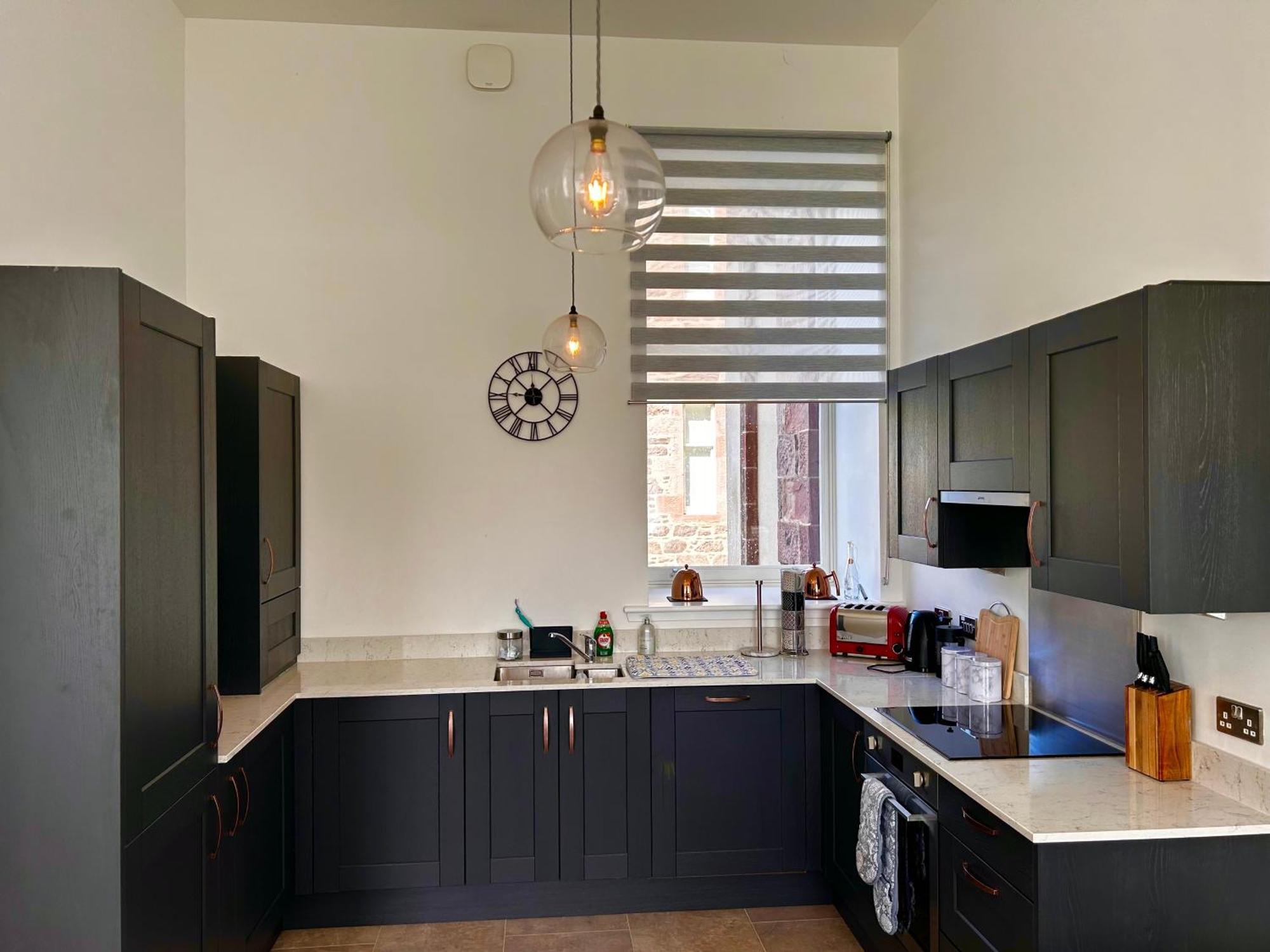 Inverness Great Glen Town House, 5 Minute Drive From Town Centre Екстер'єр фото