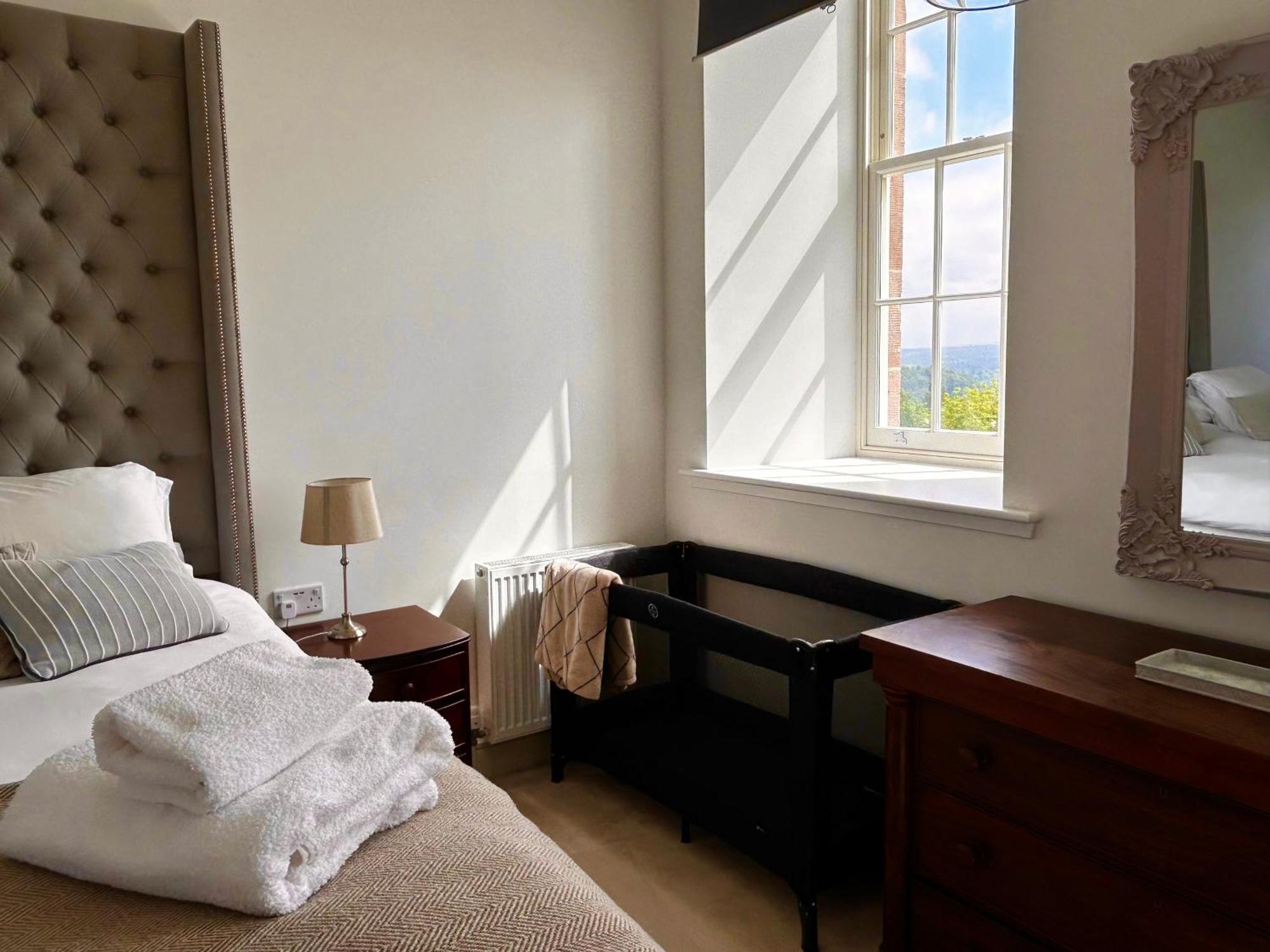 Inverness Great Glen Town House, 5 Minute Drive From Town Centre Екстер'єр фото
