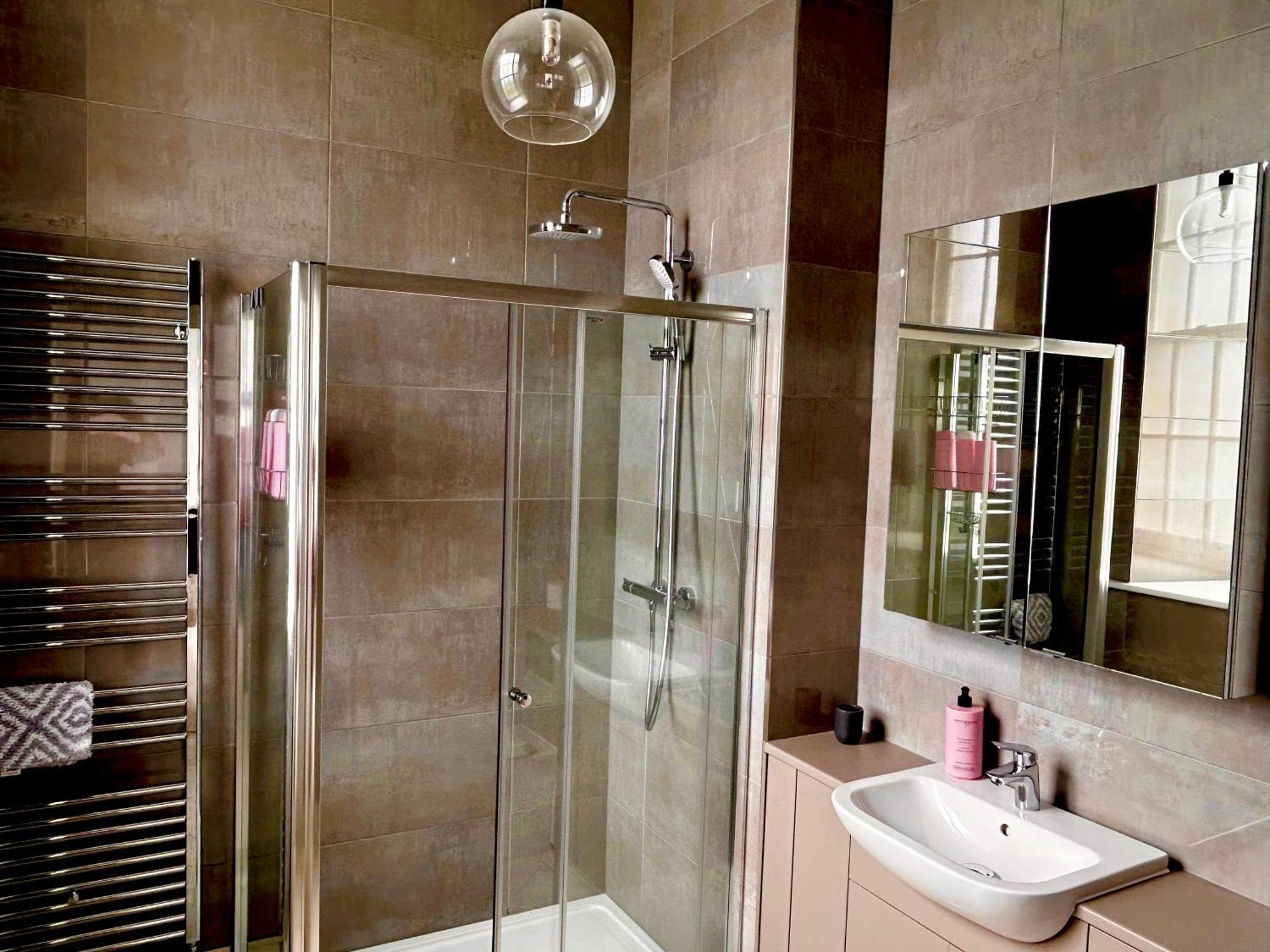 Inverness Great Glen Town House, 5 Minute Drive From Town Centre Екстер'єр фото